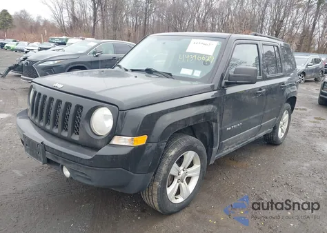 2016 Jeep Patriot Latitude из США, поврежденный, VIN 1C4NJRFB8GD788884